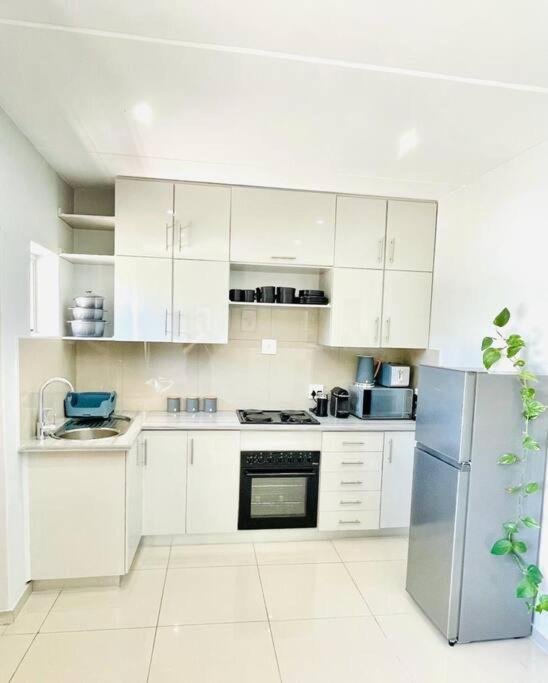 Trendy, Comfortable 1 Bedroom Apartments In Mthatha Bagian luar foto
