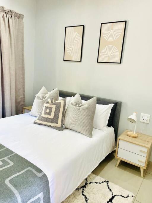 Trendy, Comfortable 1 Bedroom Apartments In Mthatha Bagian luar foto