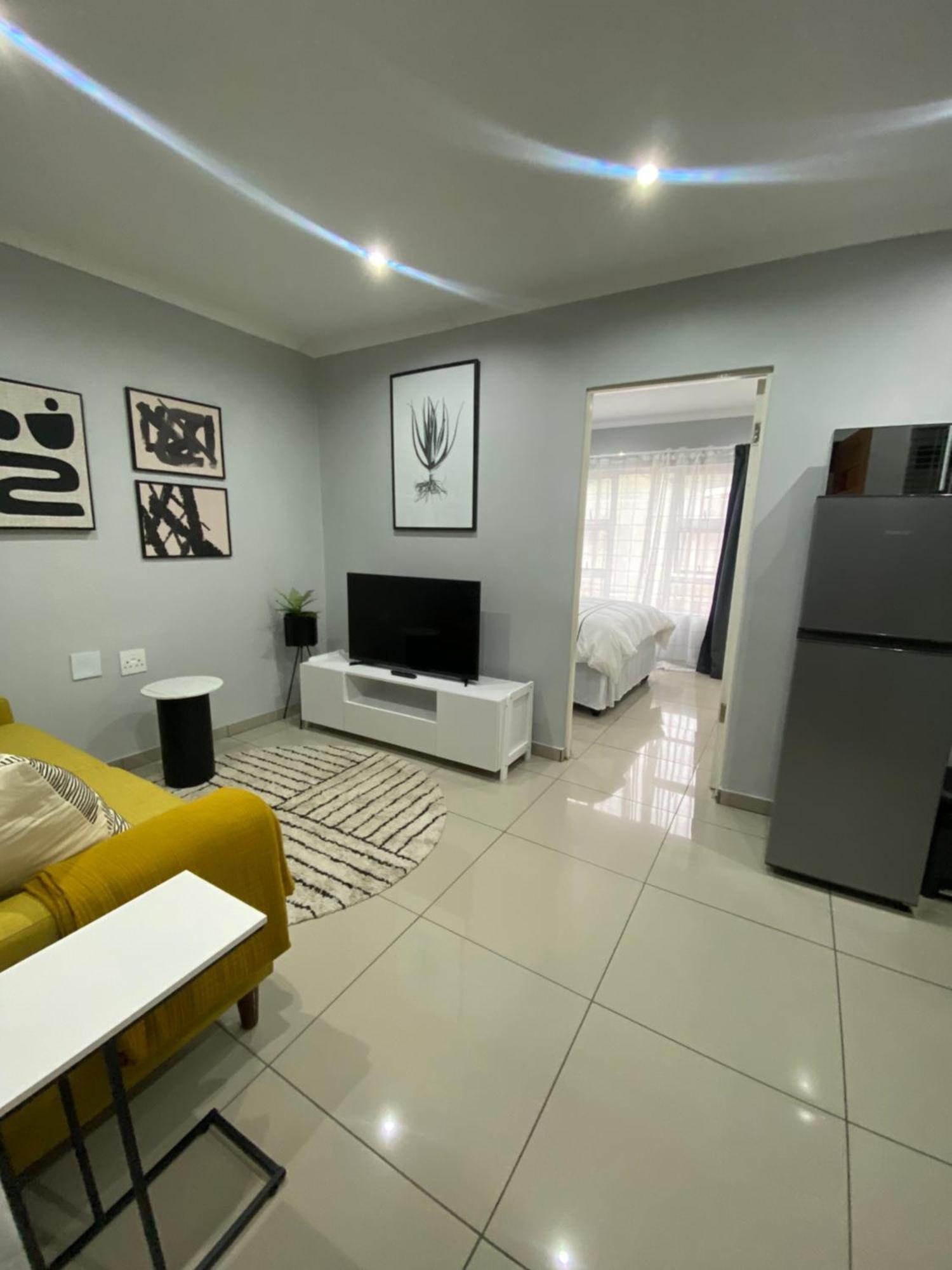 Trendy, Comfortable 1 Bedroom Apartments In Mthatha Bagian luar foto