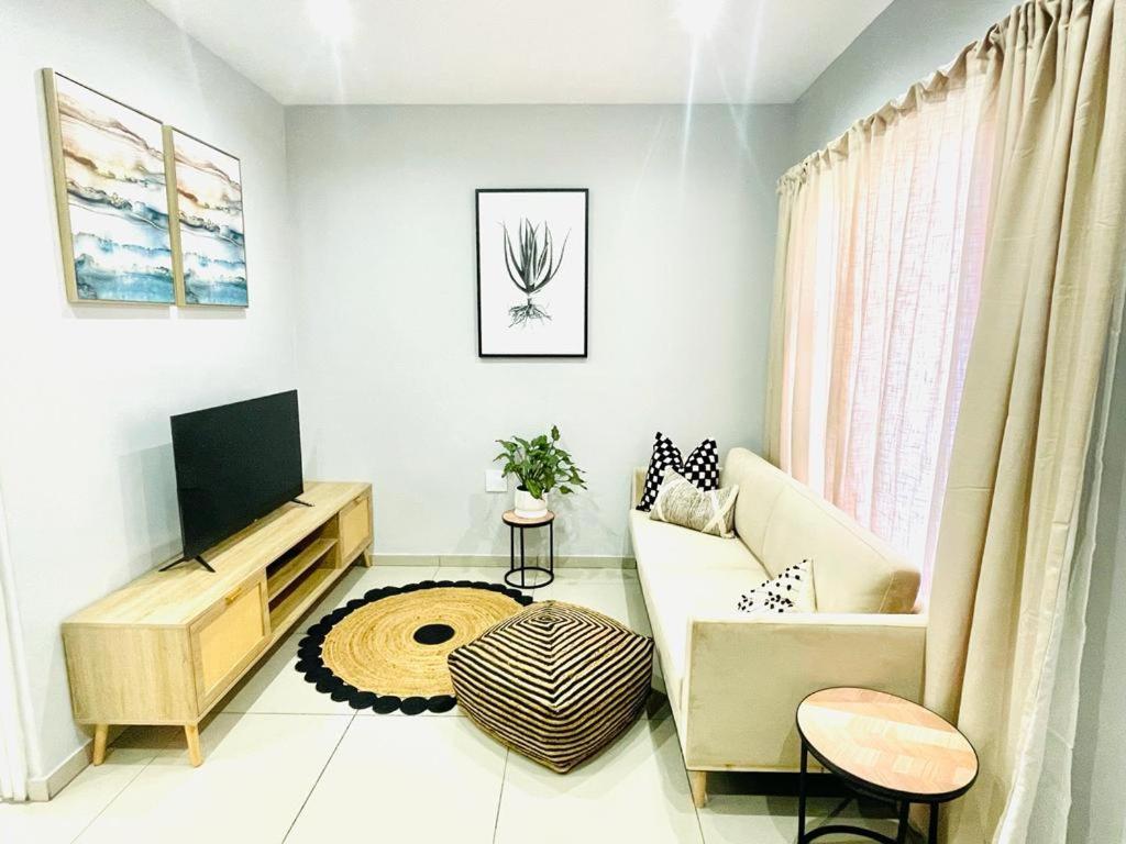Trendy, Comfortable 1 Bedroom Apartments In Mthatha Bagian luar foto